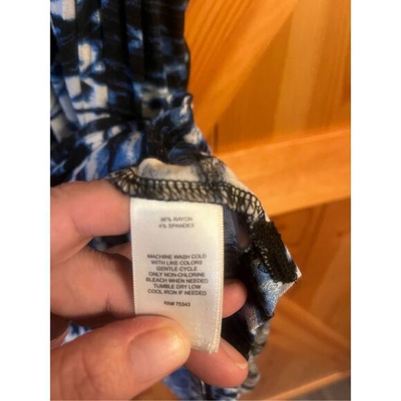 Willi Smith, Sleeveless blouse, size 3X
(1390) - Picture 4 of 5